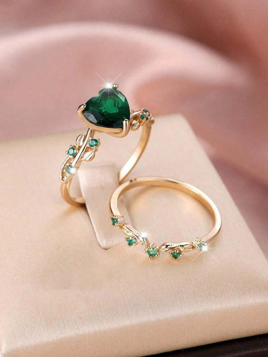Emerald Heart Couple Ring