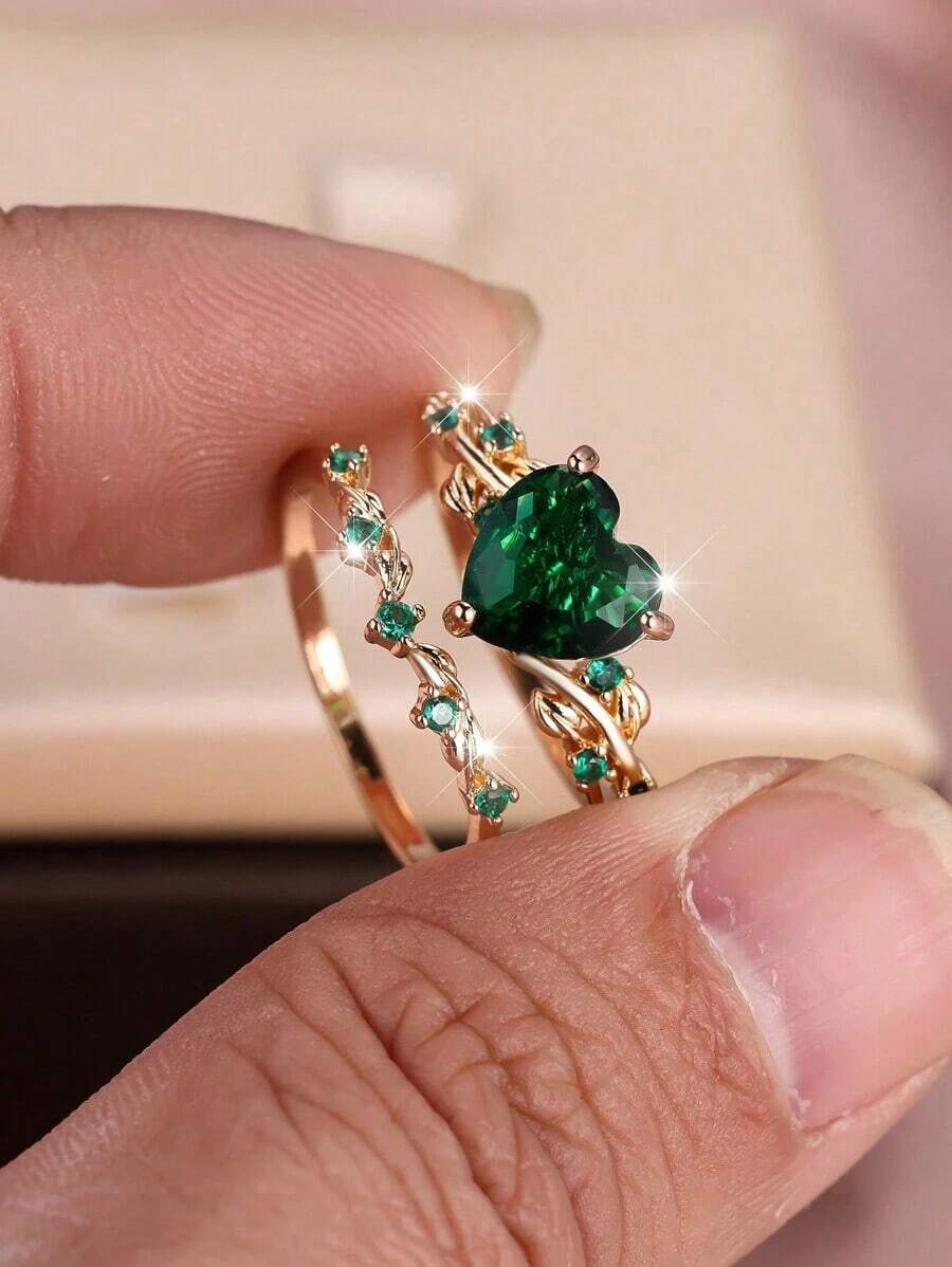 Emerald Heart Couple Ring